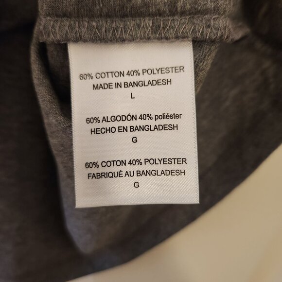 Detroit Red Wings NHL Womens T-Shirt L/G 12/14 Gray Cotton Blend Short Sleeve - Picture 7 of 8